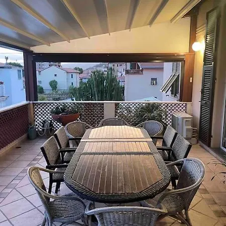 Appartement Stupendo Sopra Anfiteatro Ventimiglia